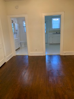 323 Franck Ave #1 - Photo 4 of 10