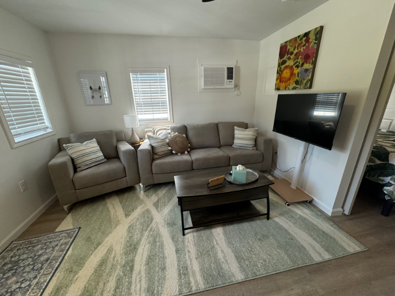 210 H Pickens Rd #4 - Photo 3 of 10