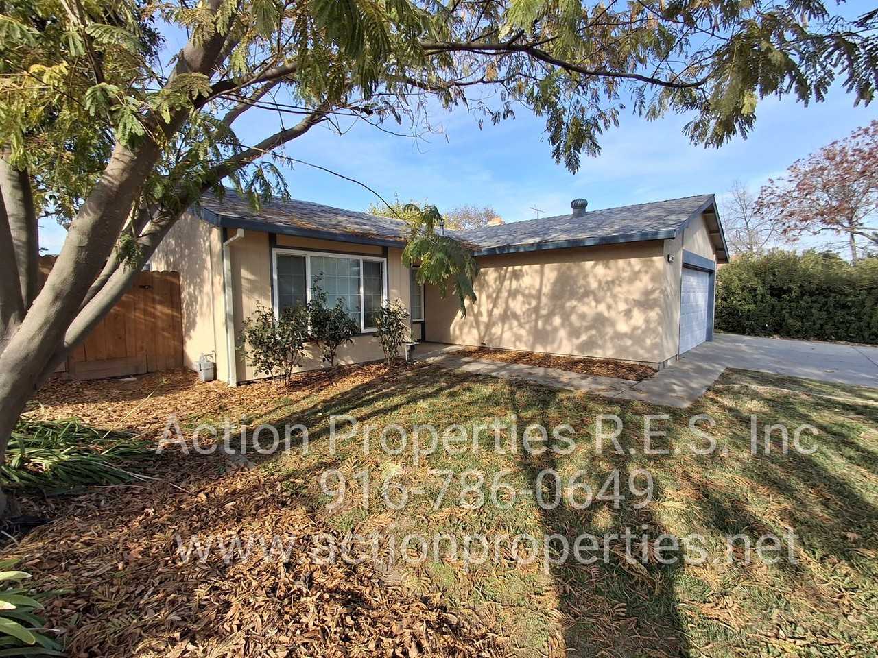 7241 Aberfeldy Way - Photo 6 of 50