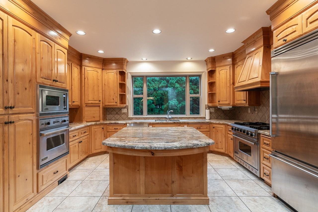 1015 Andrews Rd - Photo 2 of 43