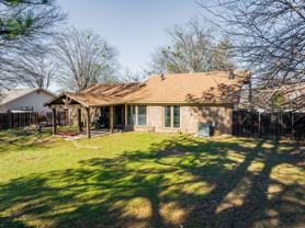 2708 Roxbury Ln - Photo 1 of 1