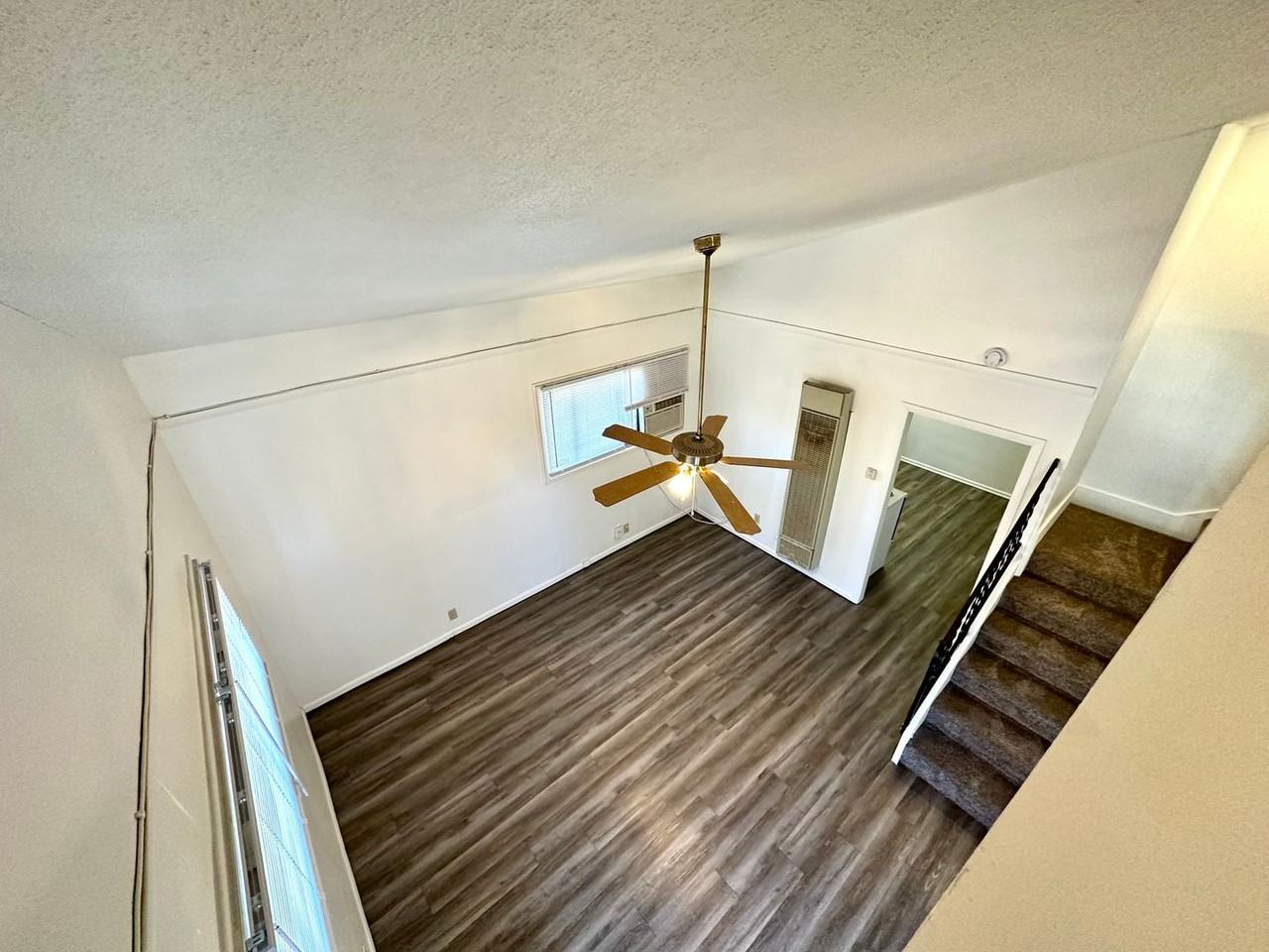 3205 Joliet Ave - Photo 2 of 8