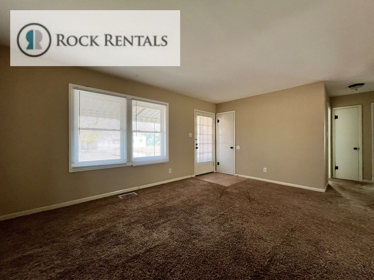 15 Sunset Dr - Photo 2 of 11