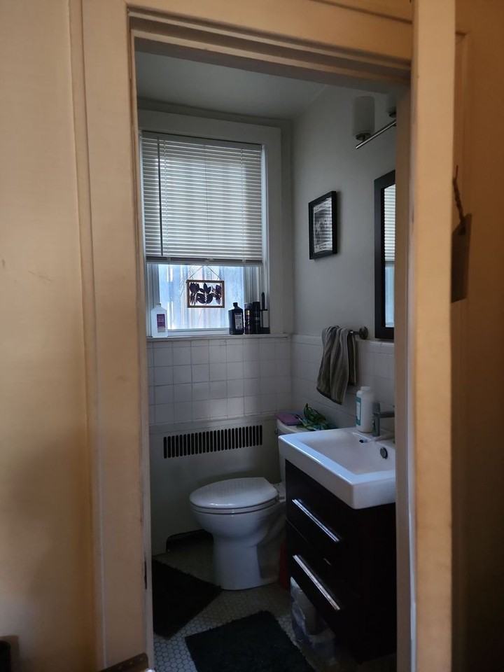 1807 S Broad Street - Photo 6 of 28