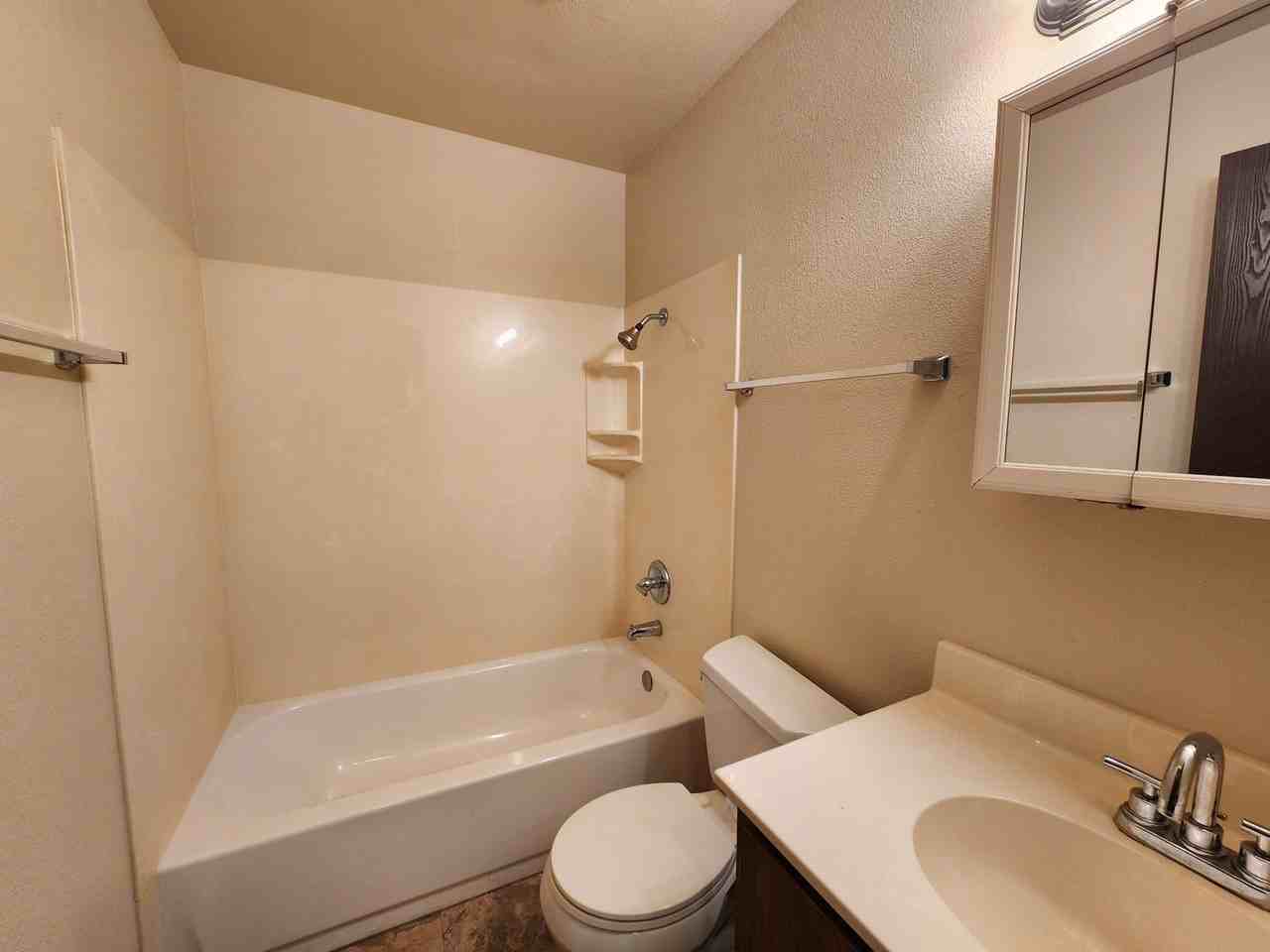 934 Briarwood Ave - Photo 6 of 6