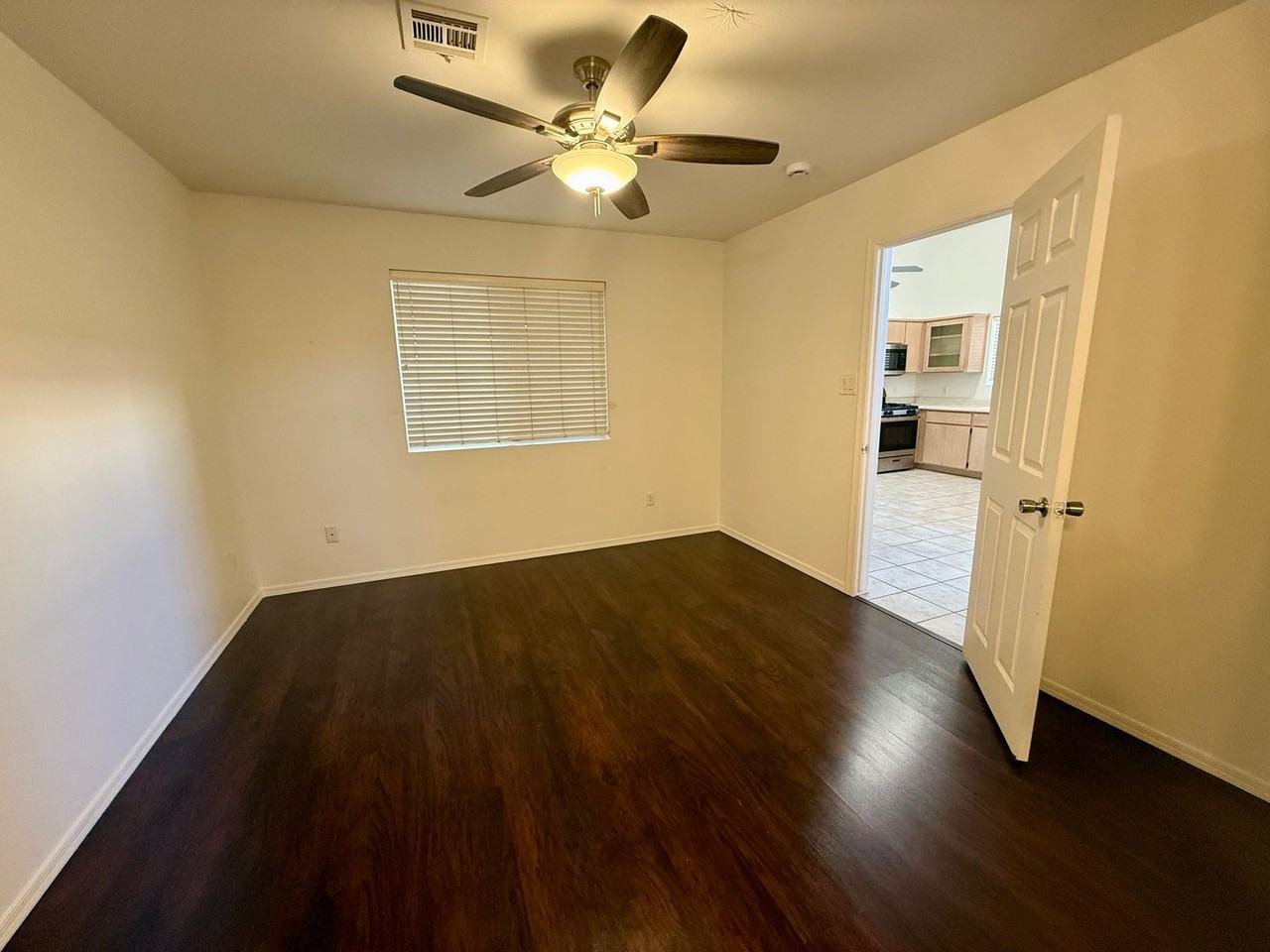 10736 S Calle Raquel - Photo 5 of 16