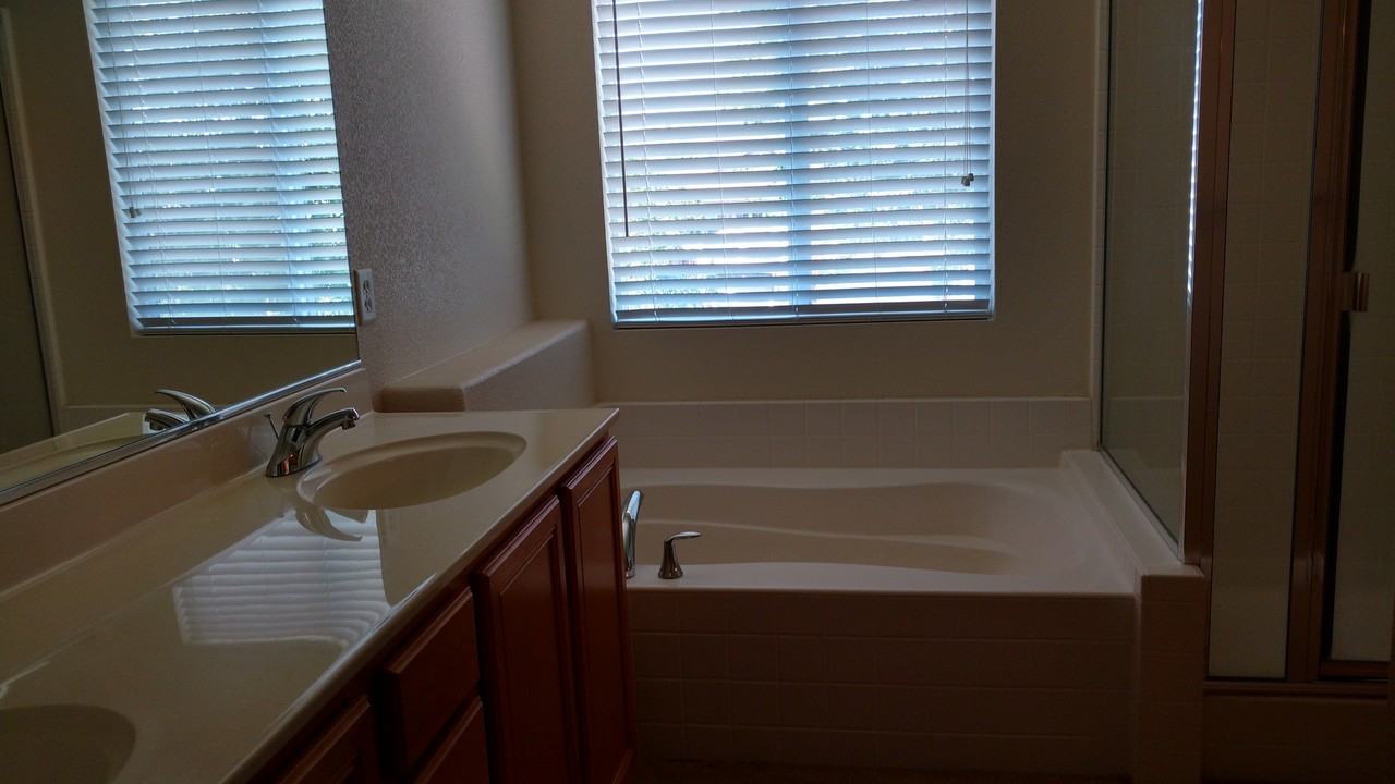 1612 Laverder Dr - Photo 5 of 20
