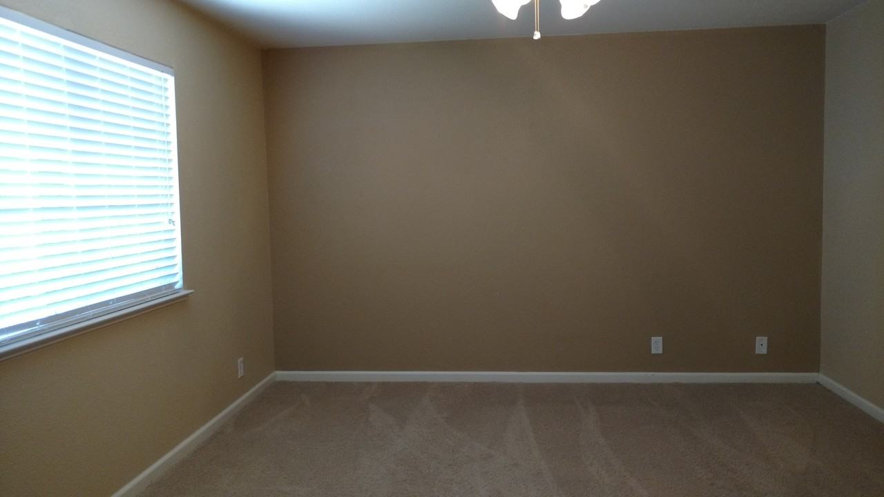 1612 Laverder Dr - Photo 6 of 20