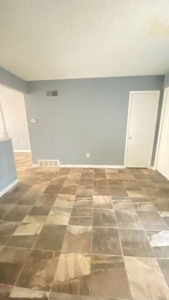 3910 Ferdie Cv - Photo 2 of 9