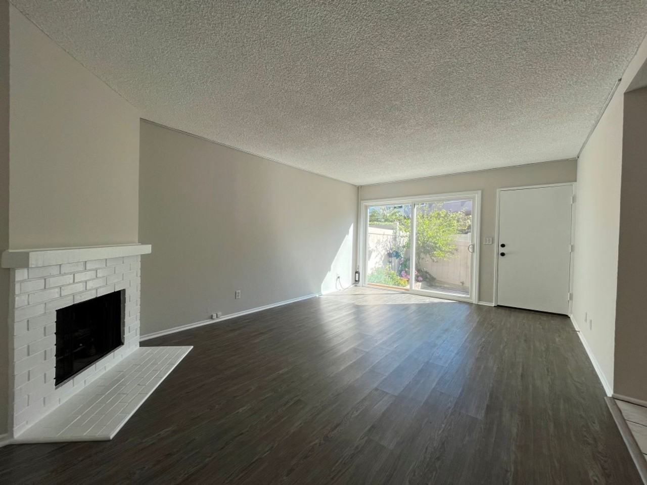 1303 Ramona Dr - Photo 3 of 20