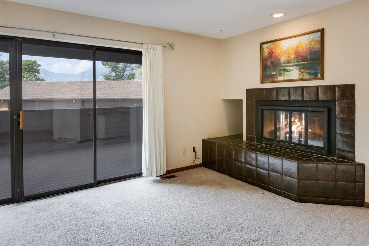 515 Manhattan Dr #104 - Photo 5 of 21