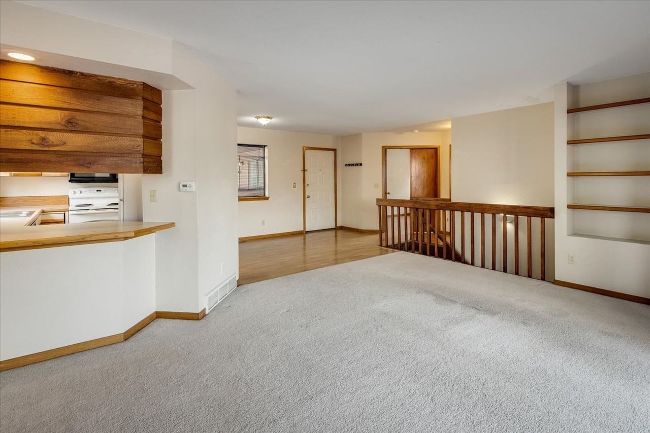 515 Manhattan Dr #104 - Photo 6 of 21