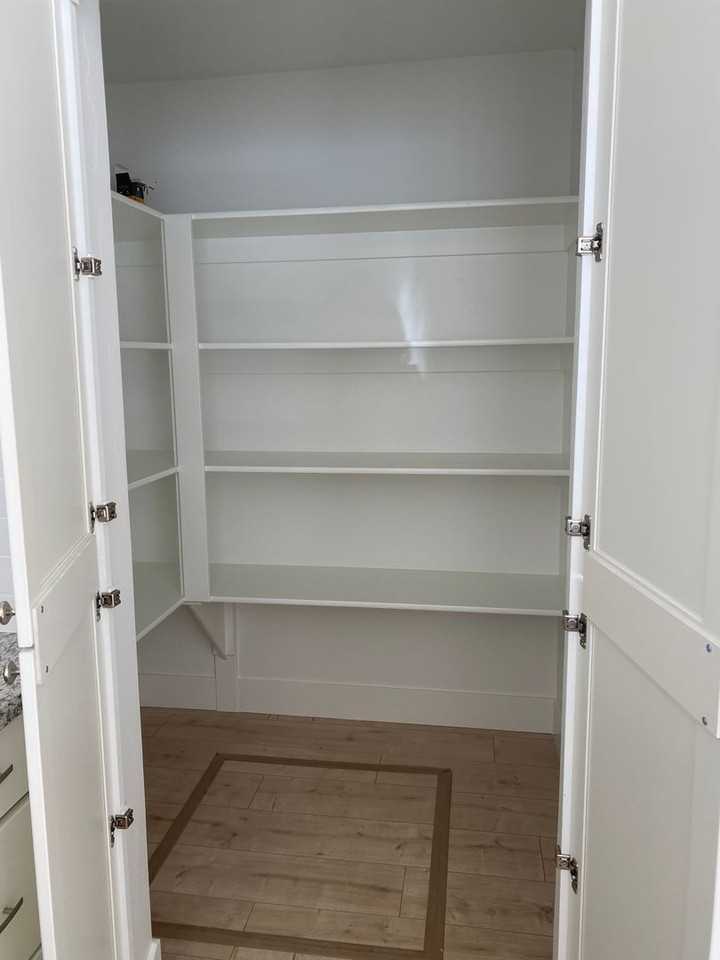 430 S 3rd W - Photo 5 of 35