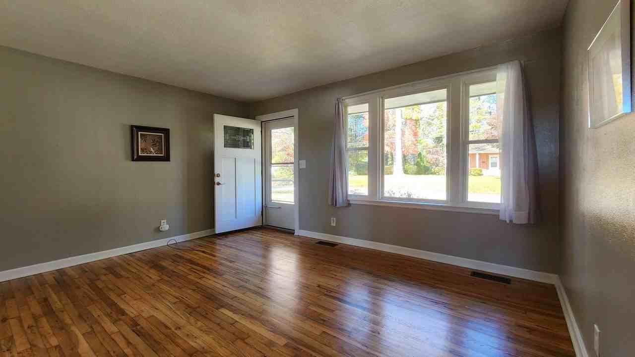 60 Elm Bend Rd - Photo 2 of 12