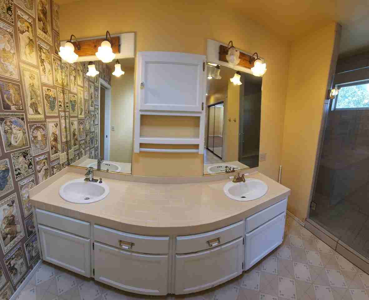 603 Luneta Dr - Photo 5 of 24