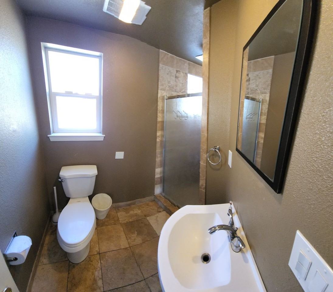 603 Luneta Dr - Photo 2 of 24