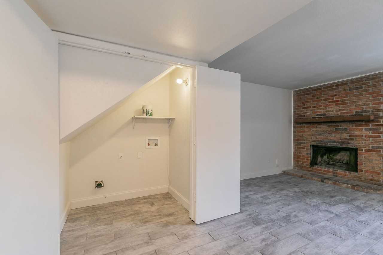 7604 Chapin Rd #A - Photo 4 of 32