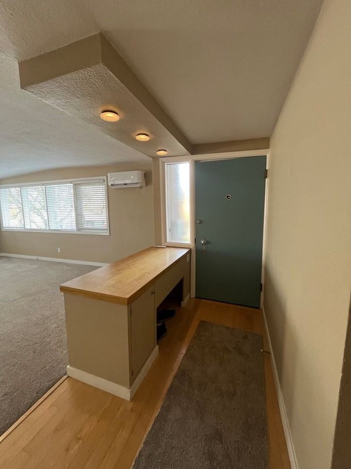 2276 Arthur St - Photo 3 of 27