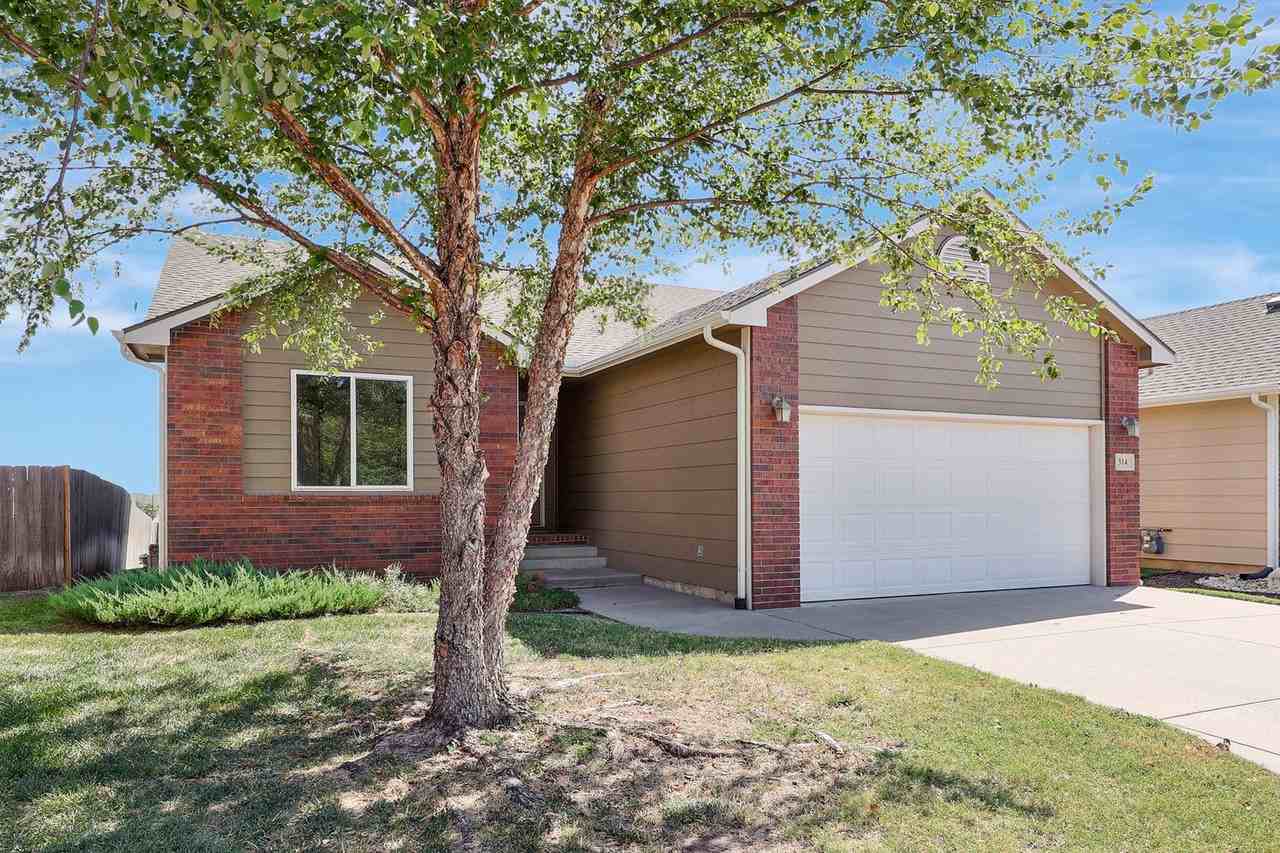 314 S Nineiron Ct - Photo 2 of 28