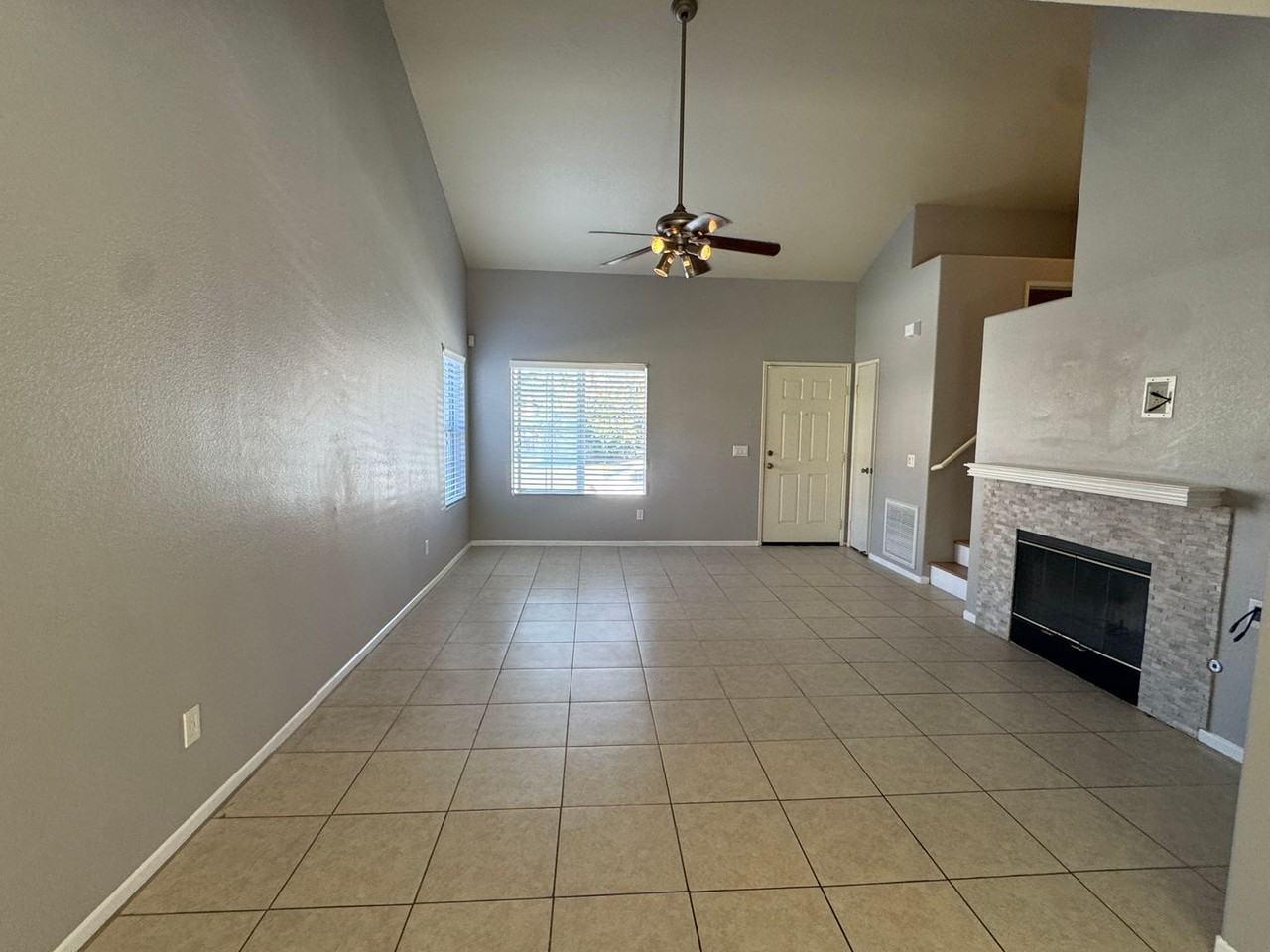 1404 Ashford Castle Dr - Photo 3 of 23