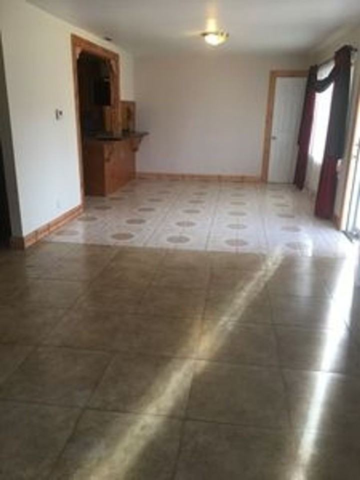 1003 N Pershing Ave - Photo 3 of 13