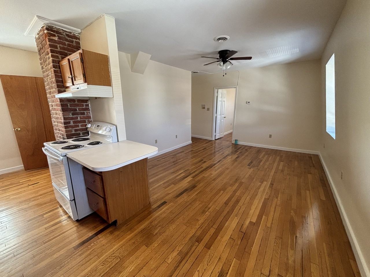 1213 Adams St #A - Photo 3 of 22