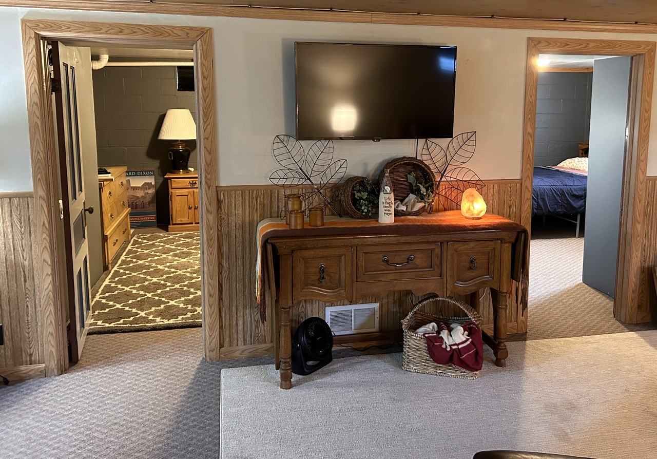 292 7th St - Photo 3 of 13