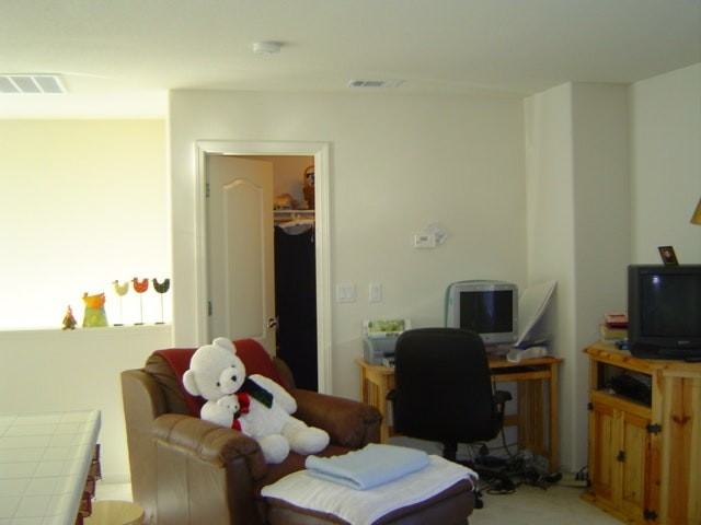 324 Parnell Ct - Photo 2 of 4