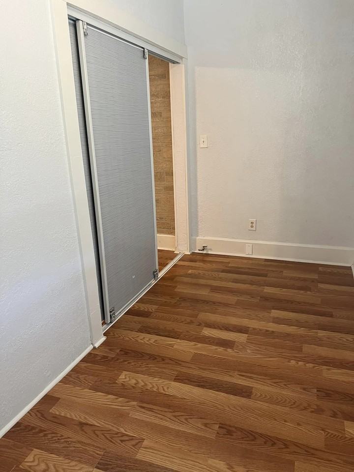 408 College St #408 - Photo 4 of 23
