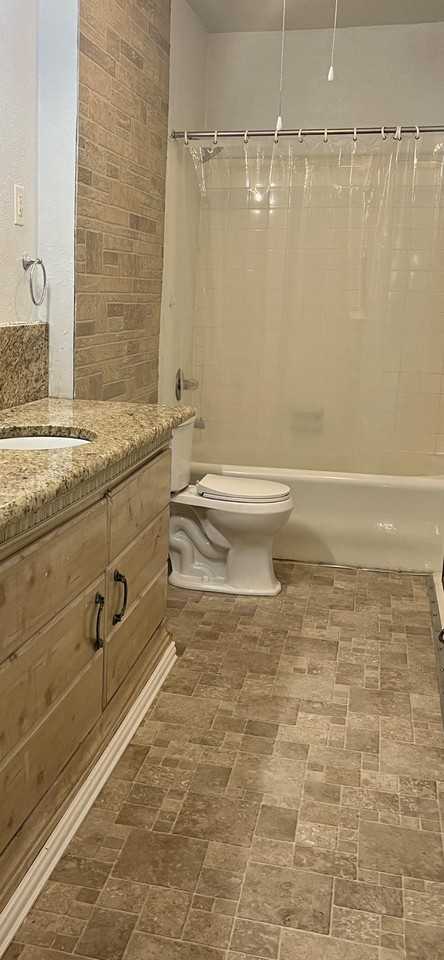 408 College St #408 - Photo 5 of 23