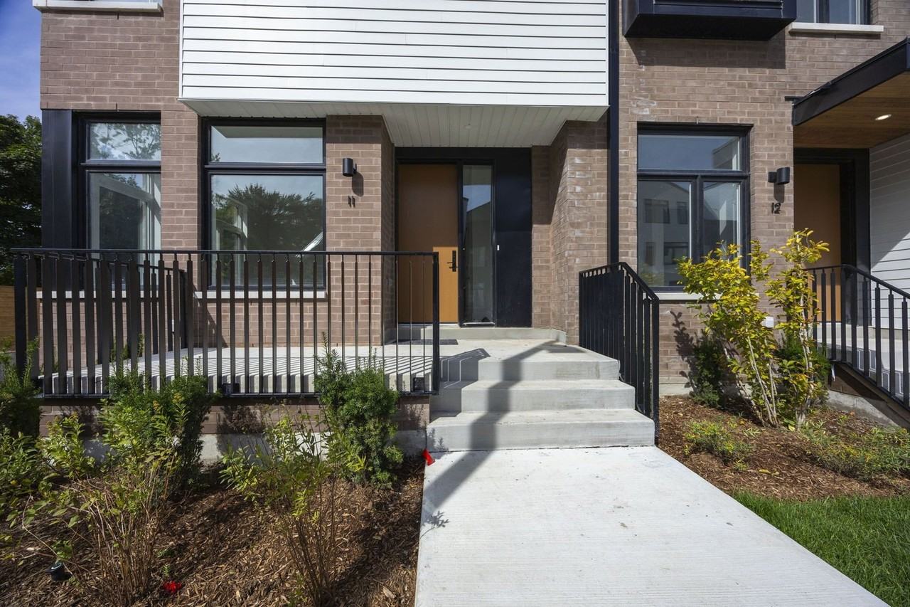 20 Lou Parsons Way - Photo 2 of 34