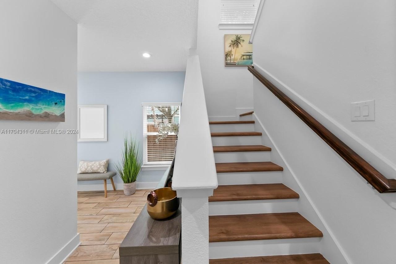 412 South 5th Street - Photo 4 of 29