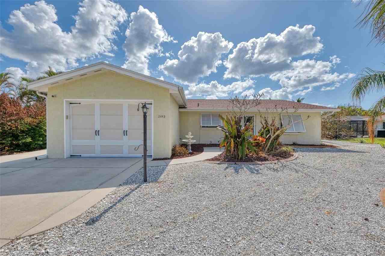 2643 Lear Rd - Photo 2 of 36