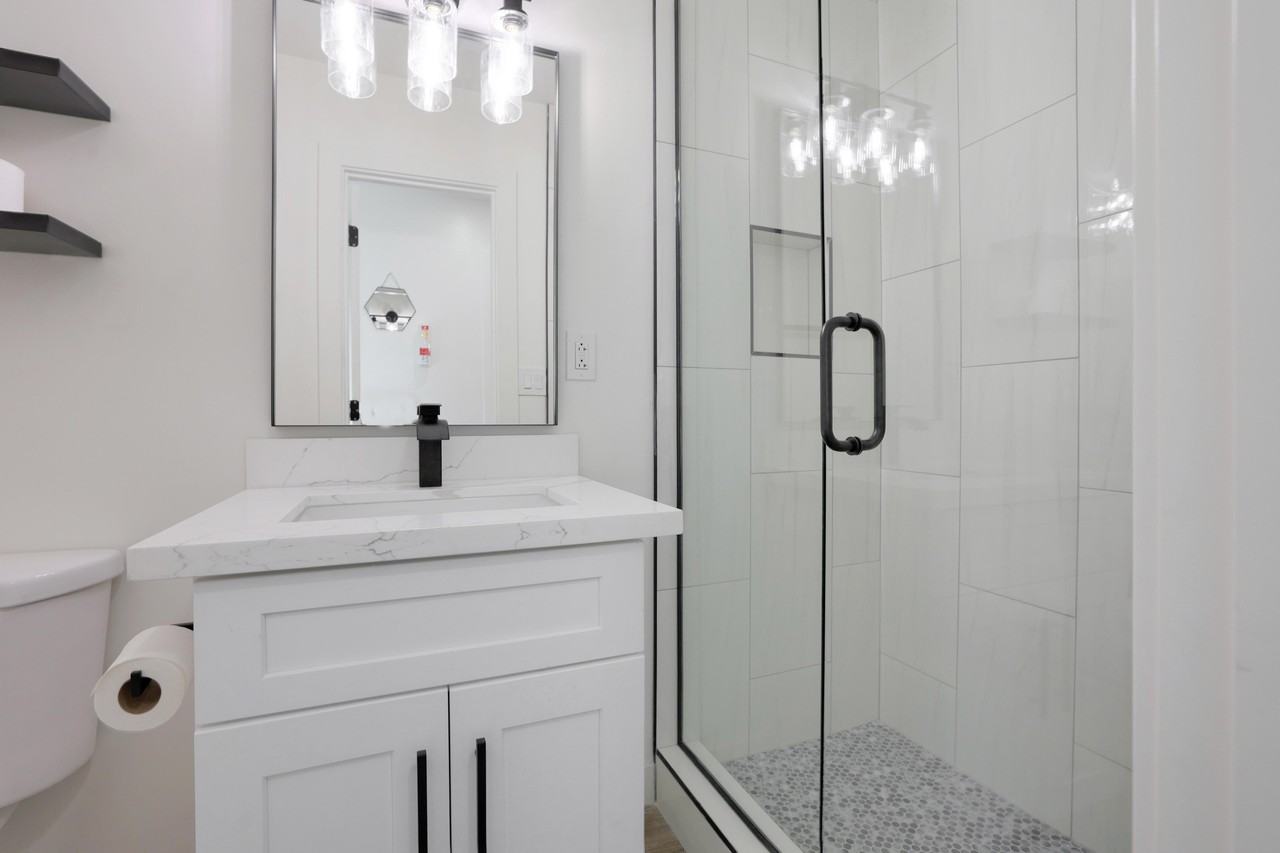 N 18th St - Photo 3 of 27