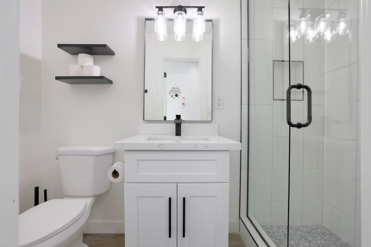 N 18th St - Photo 6 of 27