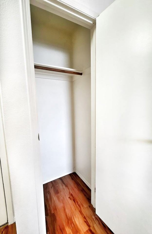 1706 S Eagleson Rd #101 - Photo 6 of 11