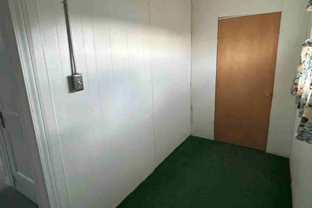 1411 Wayburn St - Photo 3 of 17