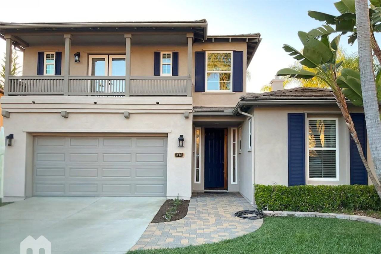 378 Plaza Toluca - Photo 3 of 21