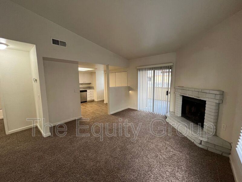 4052 W Meadow Ave - Photo 2 of 18