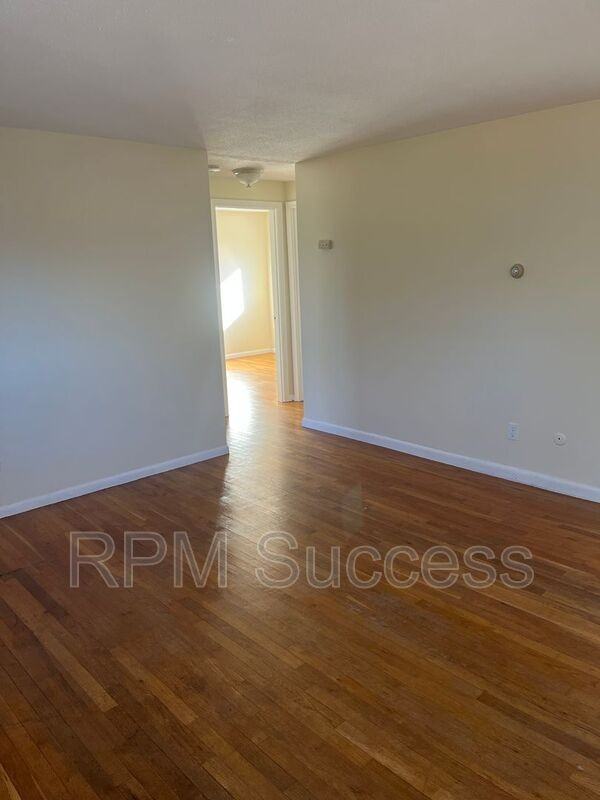 841 Tucker Rd #4 - Photo 4 of 15