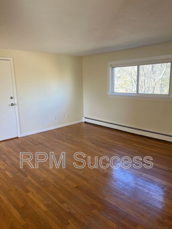 841 Tucker Rd #4 - Photo 5 of 15