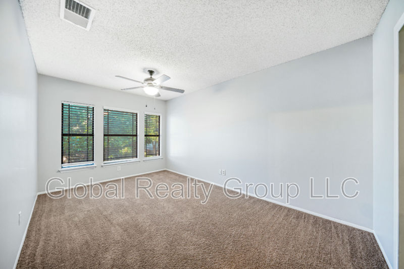 3821 Davenport - Photo 6 of 31