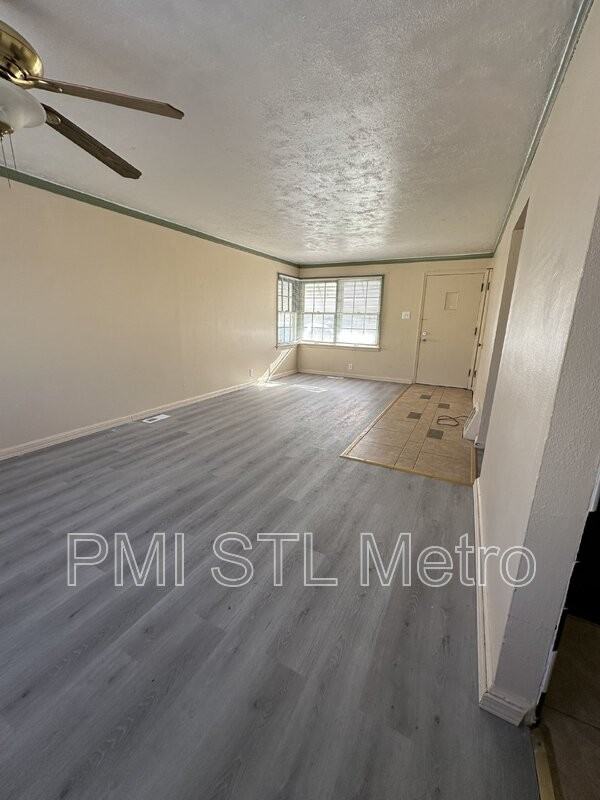 1257 Nectar Dr - Photo 2 of 12