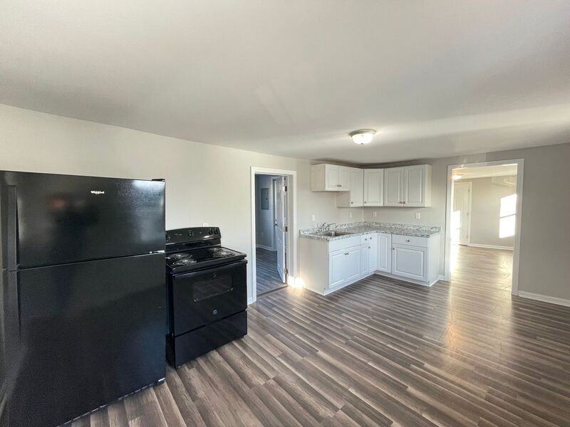 31 Green St #C - Photo 2 of 33