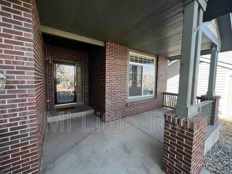 24646 E Florida Ave - Photo 5 of 50