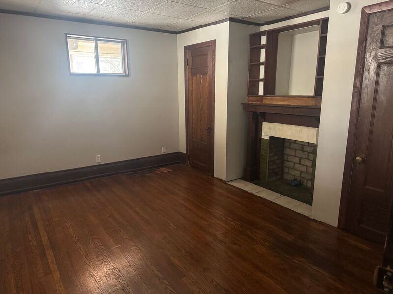 166 Rosewood Ter #1 - Photo 2 of 9