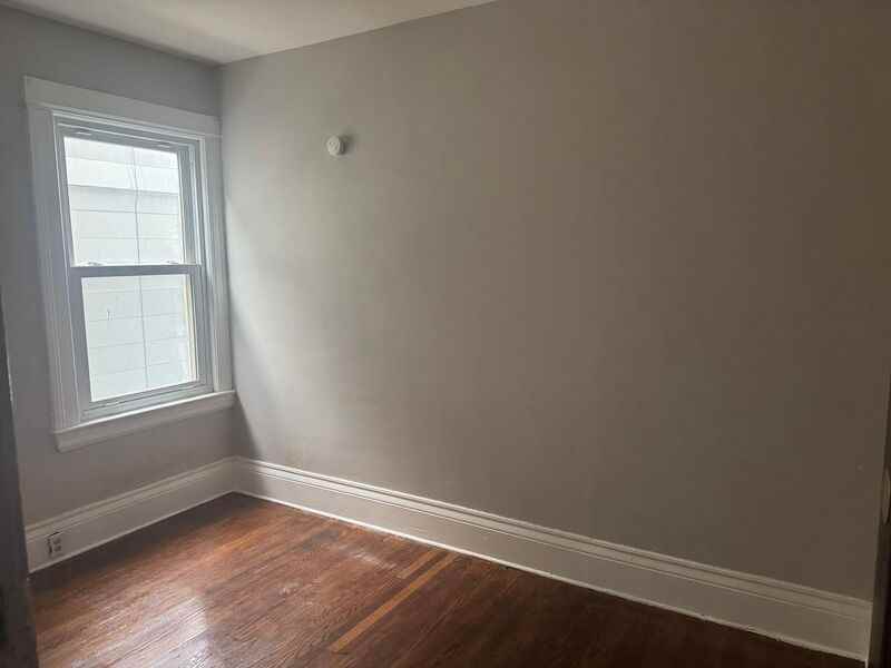 166 Rosewood Ter #1 - Photo 5 of 9