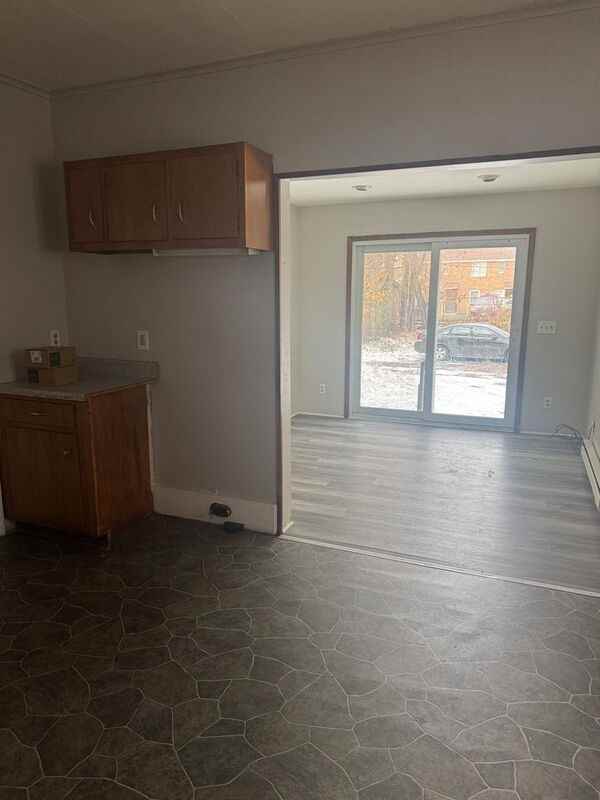 166 Rosewood Ter #1 - Photo 7 of 9