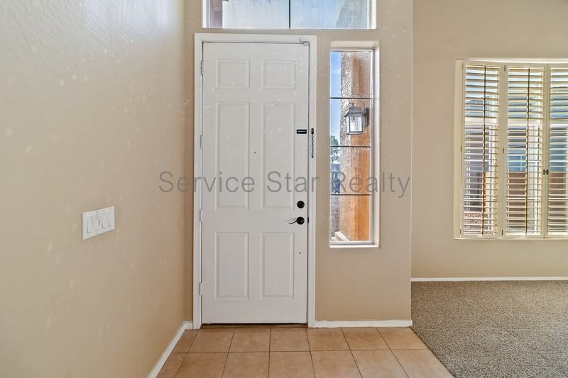 3304 W Ian Dr - Photo 4 of 36