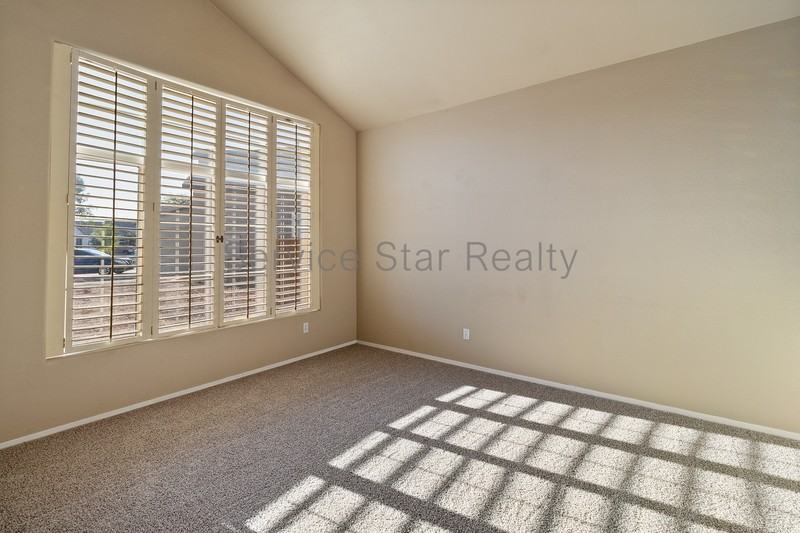 3304 W Ian Dr - Photo 5 of 36